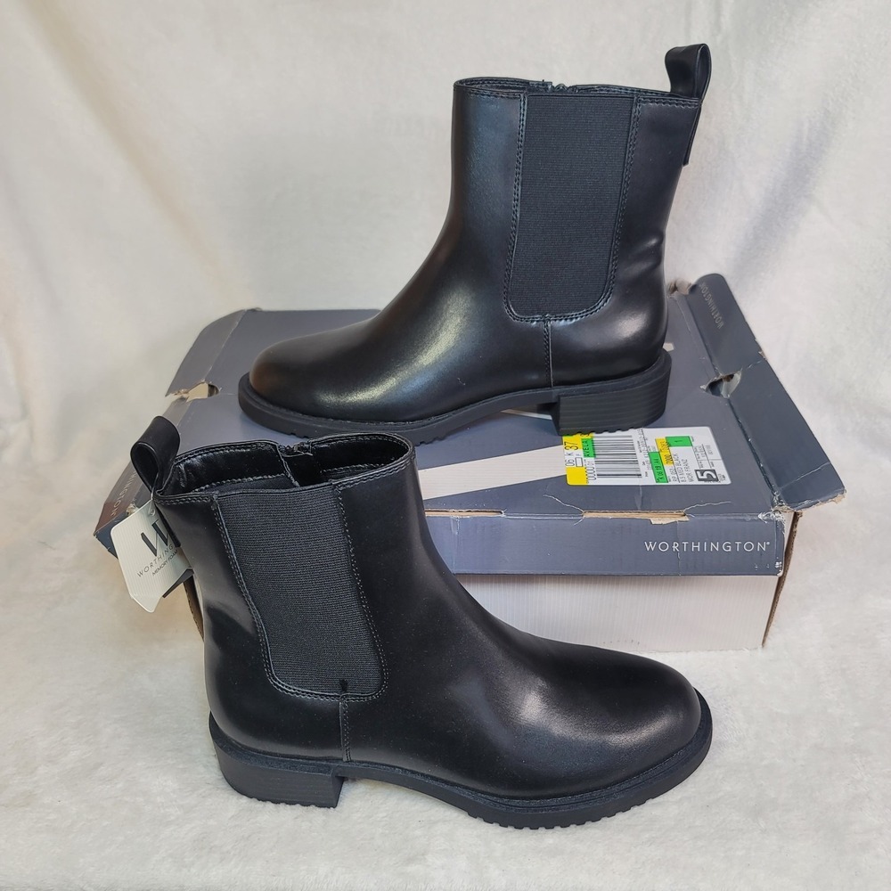 Modern Equestrian Black Chelsea Boots Ankle Size 8.5 M Dark Academia Minimalist